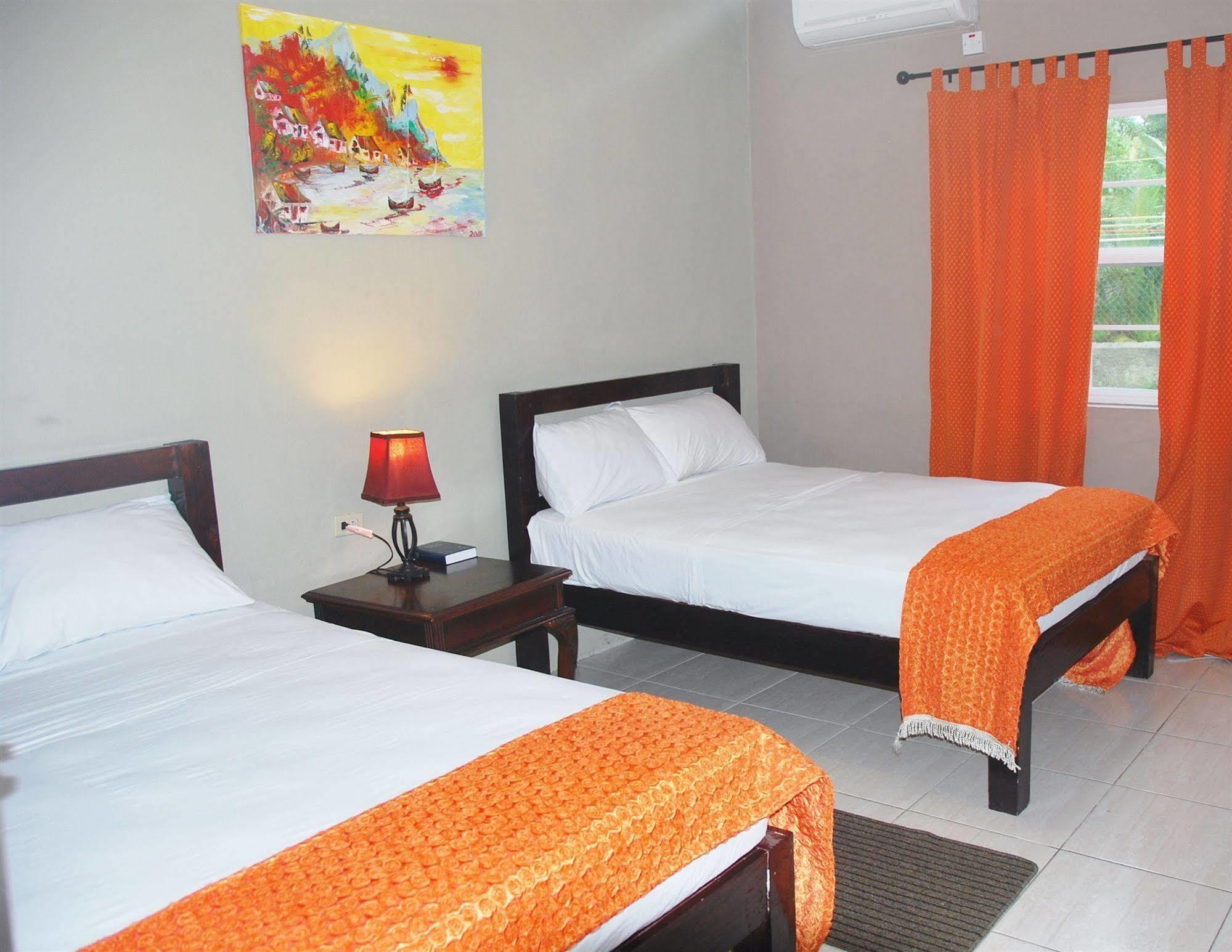 Hotel Tim Bamboo Port Antonio Buitenkant foto