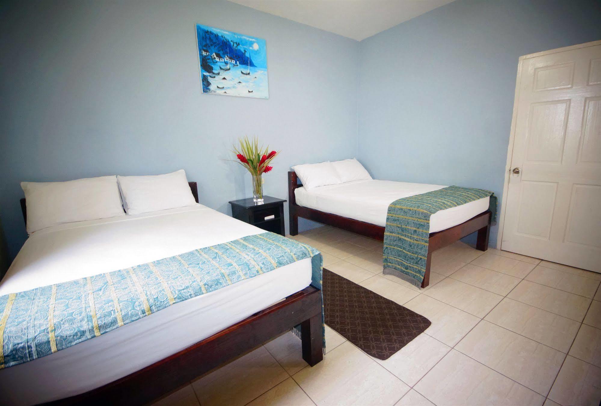 Hotel Tim Bamboo Port Antonio Buitenkant foto